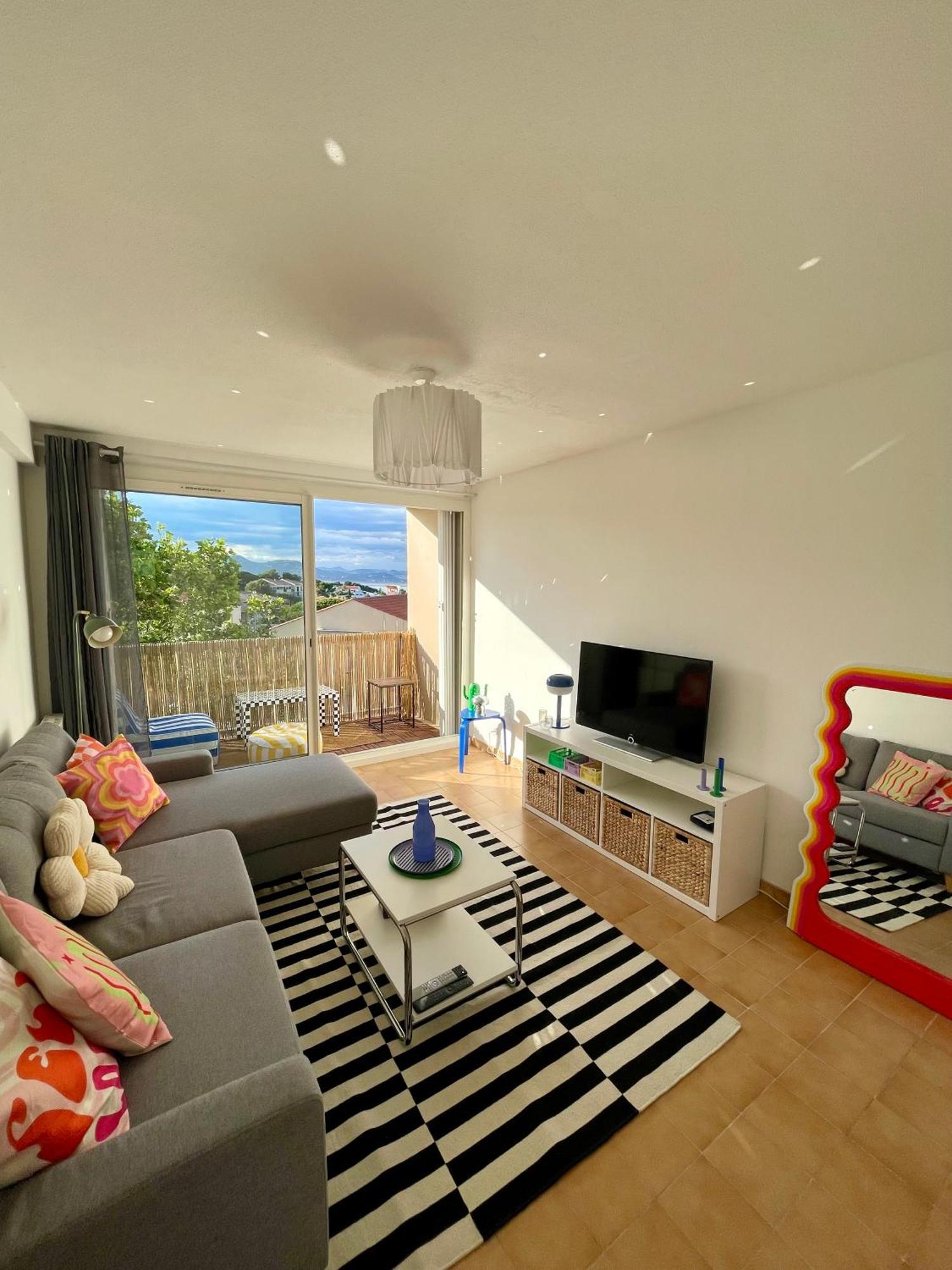 شقة Superbe Duplex Refait A Neuf ! Hyères المظهر الخارجي الصورة